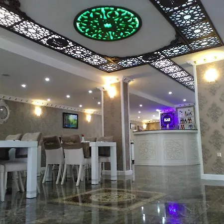 Hotel Send 2*